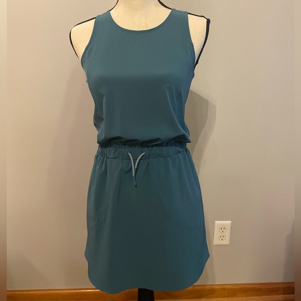 Girls Athleta girl dress